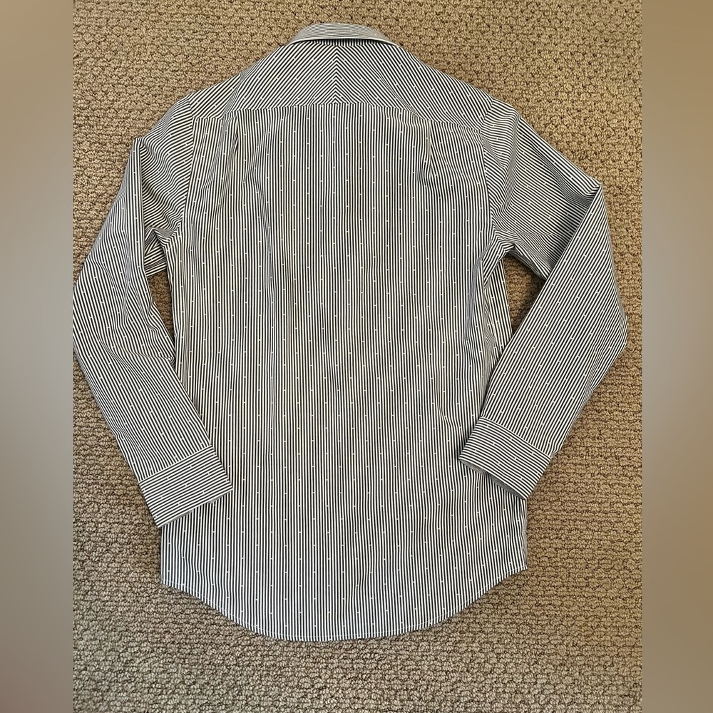 Ryan Seacrest~Long Sleeve Dress Shirt~Slim Fit~Non-Iron~14 1/2- 32/33 - Picture 2 of 7